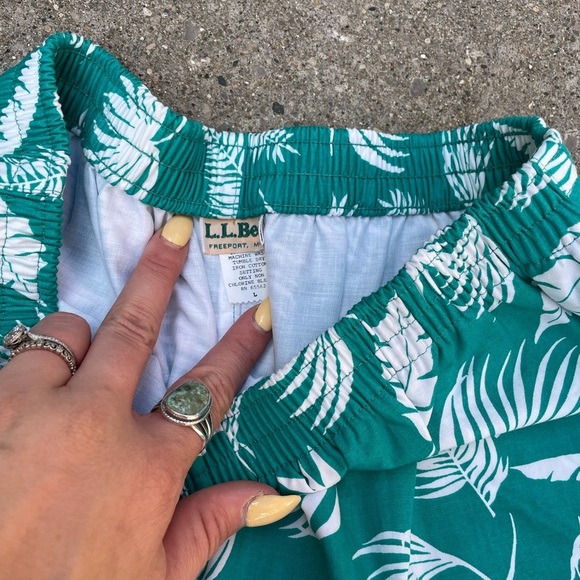 L. L. Bean palm print cotton shorts - Picture 4 of 5